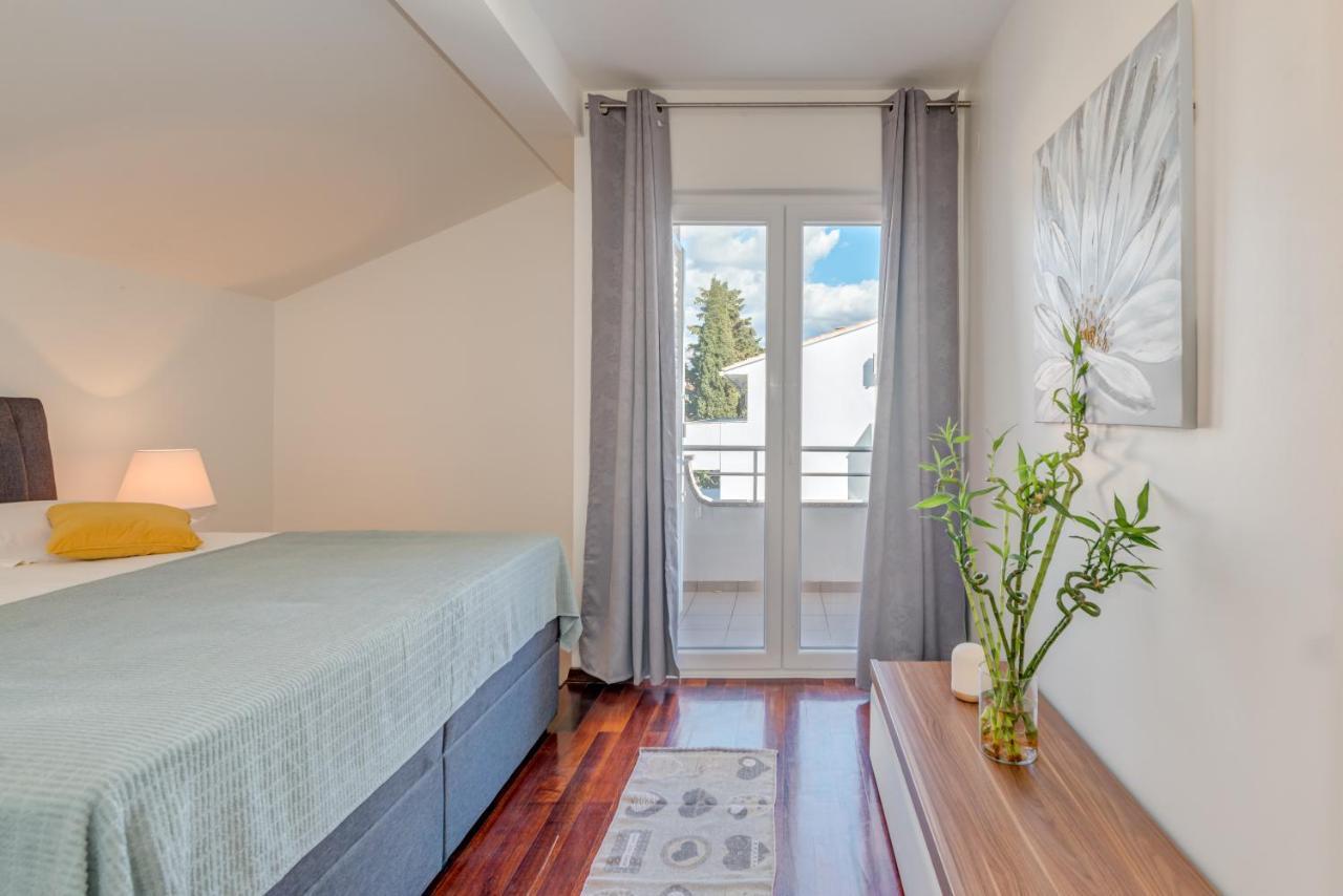 Karla Apartment *